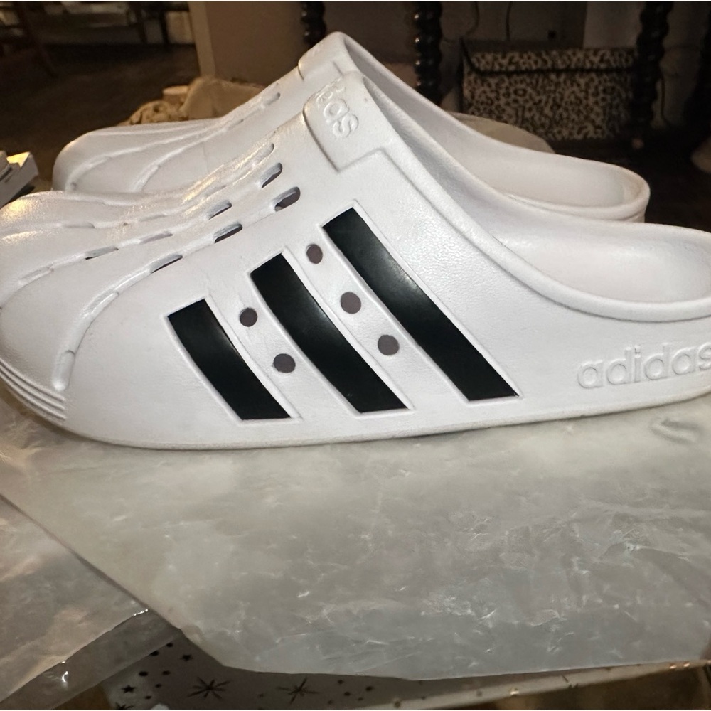 Adidas Adilette Clog in Cloud White  Size 8